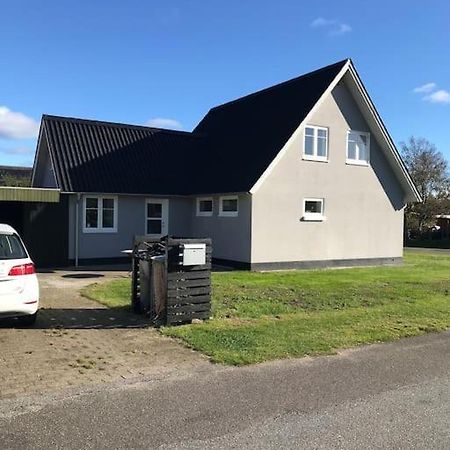 Hyggeligt Byhus Taet Ved Skov Og Togstation Ålbæk Exterior foto